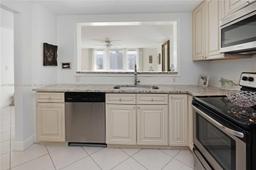 Picture of 401 NE 14Th Ave # 504, Hallandale Beach, FL 33009