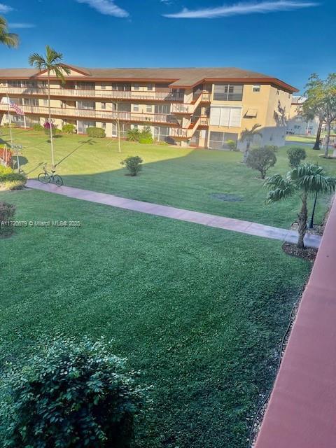 Picture of 5300 Washington St # E208, Hollywood FL 33021