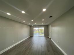 Picture of 7960 N Sunrise Lakes Dr # 304, Sunrise, FL 33322