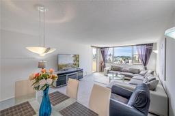 Picture of 3180 S Ocean Dr # 718, Hallandale Beach, FL 33009