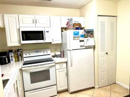 Picture of 1024 Coral Club Dr # 1024, Coral Springs, FL 33071