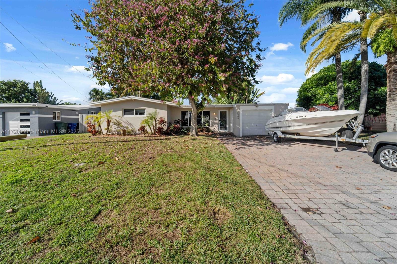 Picture of 2549 Flamingo Ln, Fort Lauderdale, FL 33312