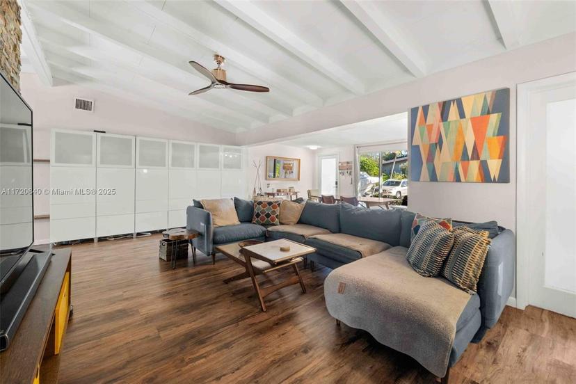 Picture of 2549 Flamingo Ln, Fort Lauderdale FL 33312