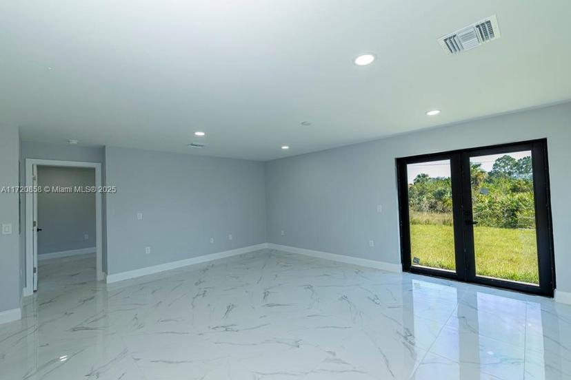 Picture of 1302 Hibiscus Ave, Lehigh Acres FL 33972