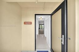 Picture of 2601 NE 14Th St Cswy # 521, Pompano Beach, FL 33062