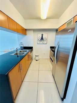 Picture of 1750 N Bayshore Dr # 3609, Miami, FL 33132