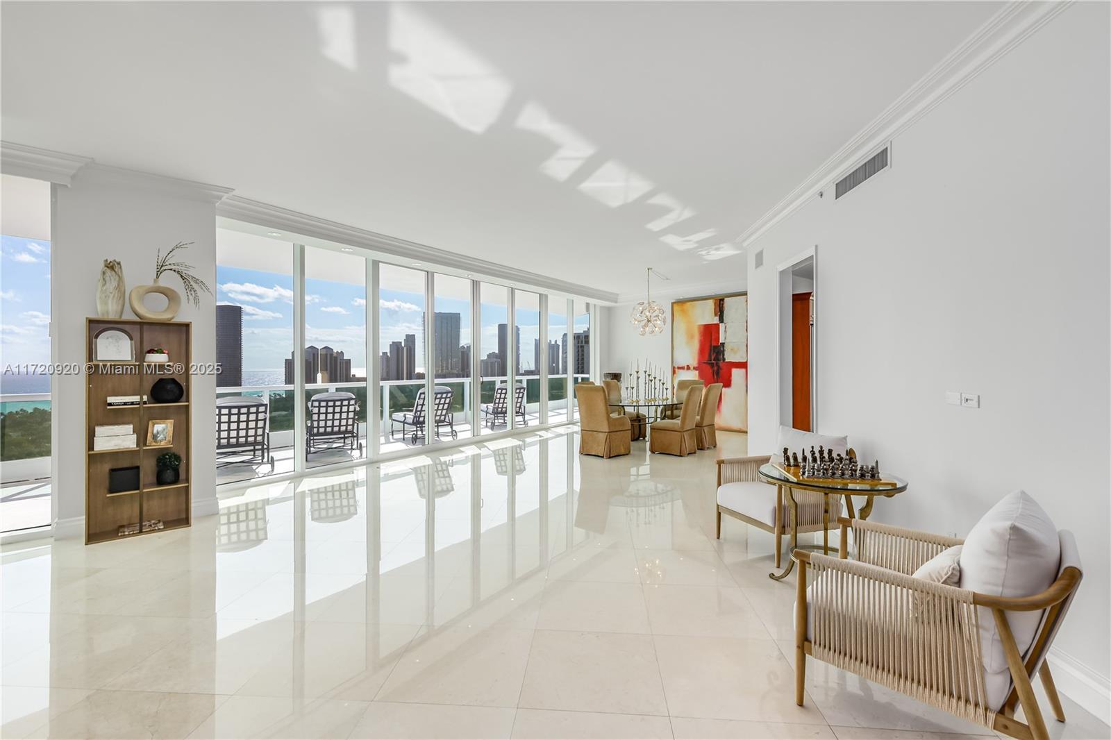 Picture of 20155 NE 38Th Ct # 2201, Aventura, FL 33180
