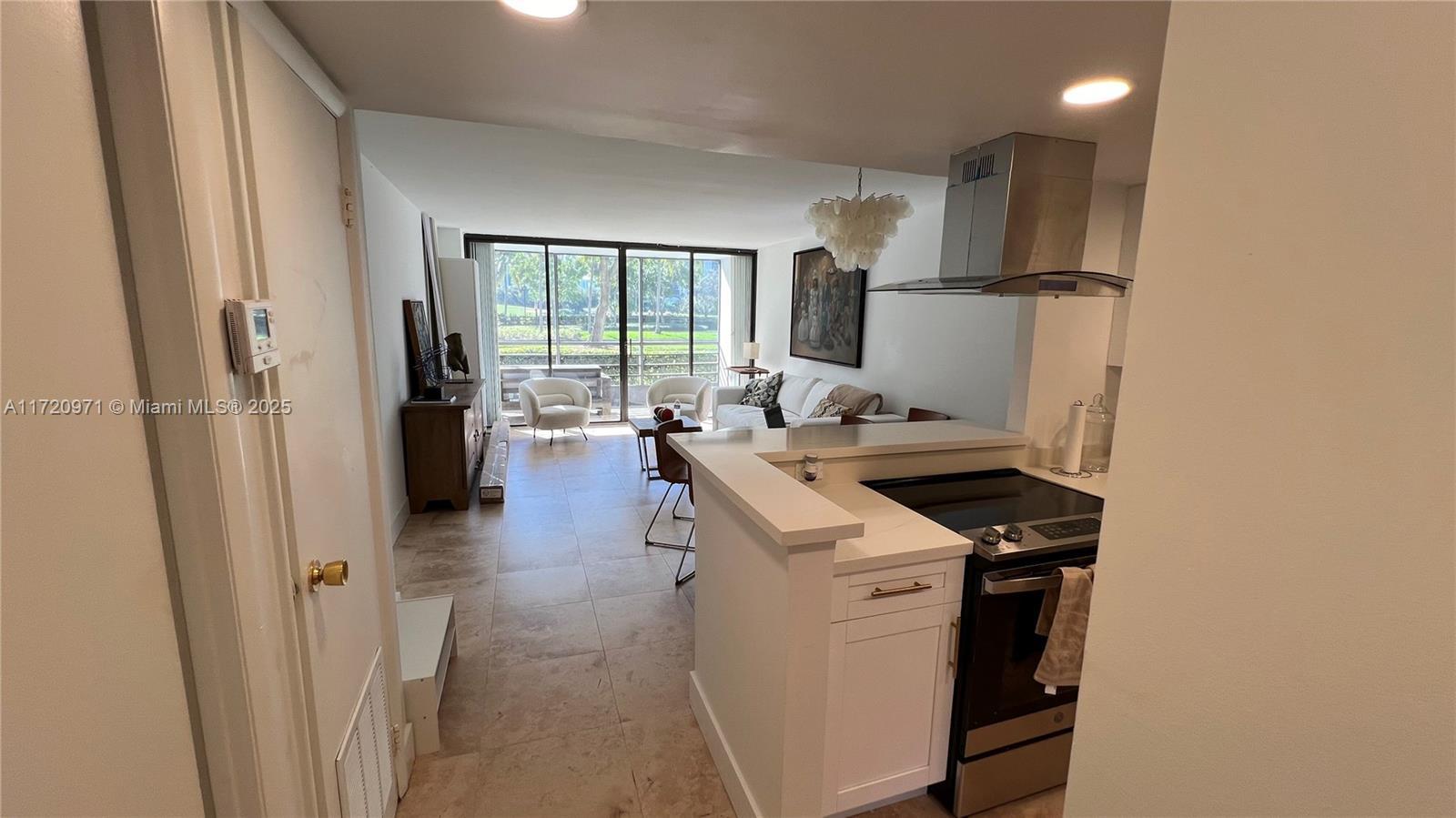 Picture of 20500 W Country Club Dr # 117, Aventura, FL 33180