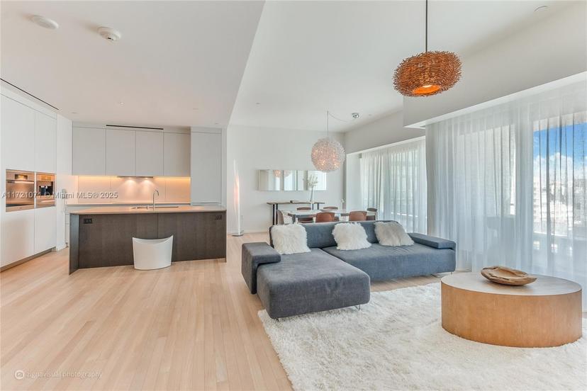 Picture of 2901 Collins Av # 1207, Miami Beach FL 33140