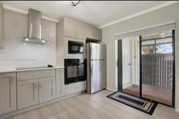 Picture of 85 Conaskonk Cir # 85, Royal Palm Beach, FL 33411