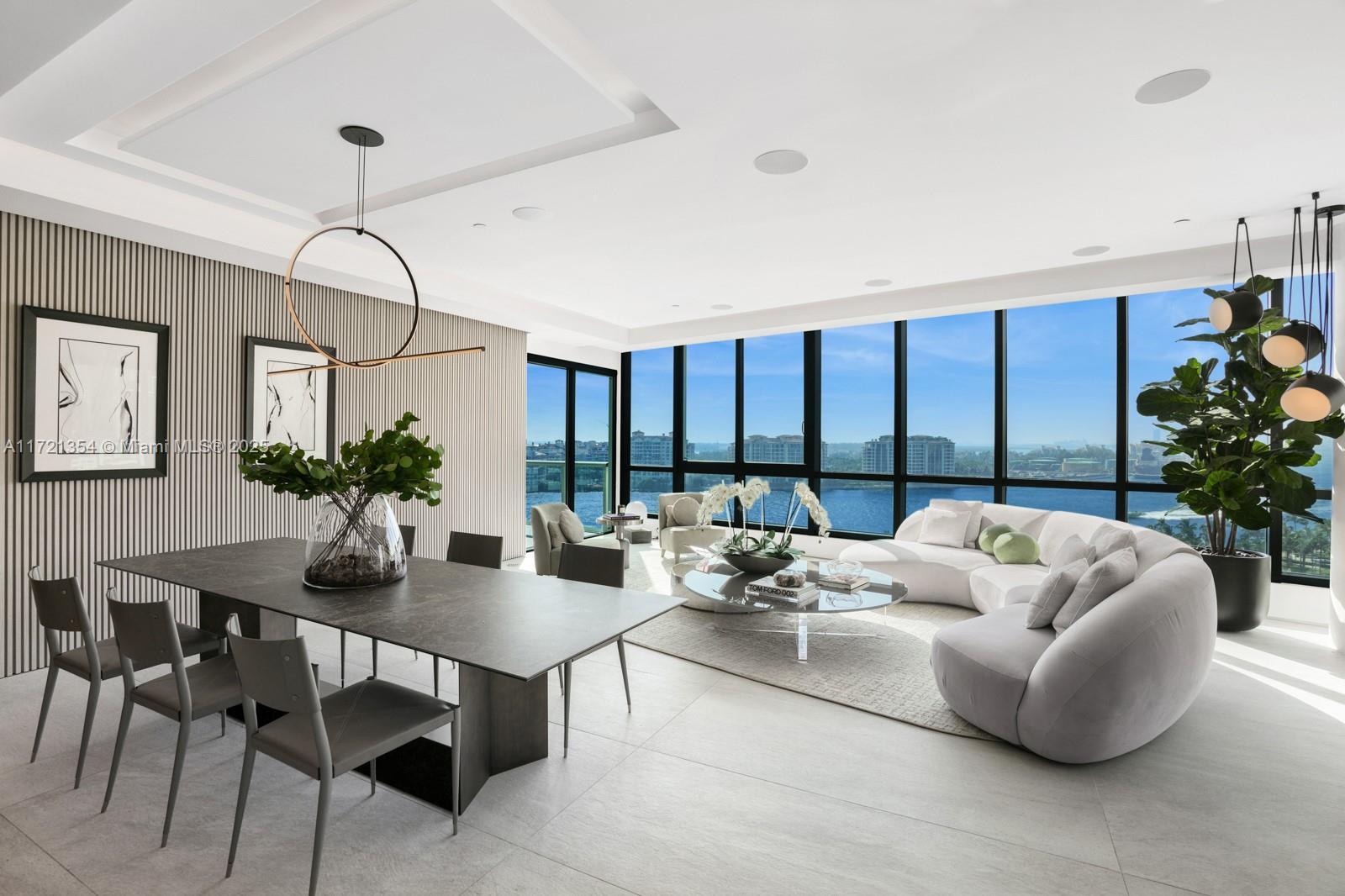 Picture of 100 S Pointe Dr, Miami Beach, FL 33139