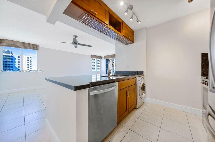 Picture of 800 N Miami Ave # 1709, Miami FL 33136