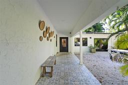 Picture of 4160 Ventura Ave, Coconut Grove, FL 33133