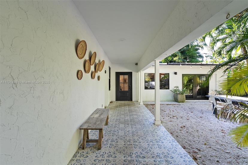 Picture of 4160 Ventura Ave, Coconut Grove FL 33133