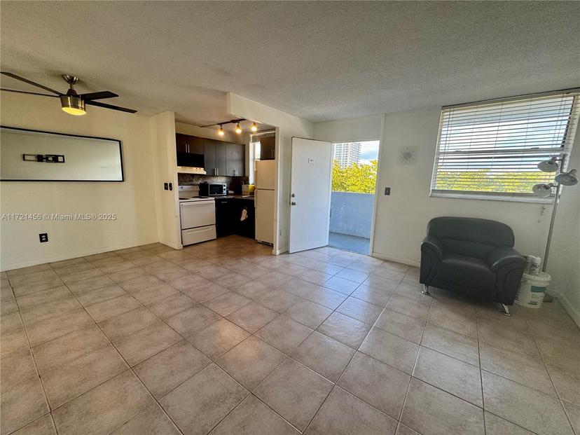 Picture of 1801 S Treasure Dr # 411, North Bay Village FL 33141