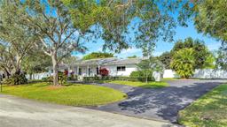 Picture of 8195 SW 151St St, Palmetto Bay, FL 33158