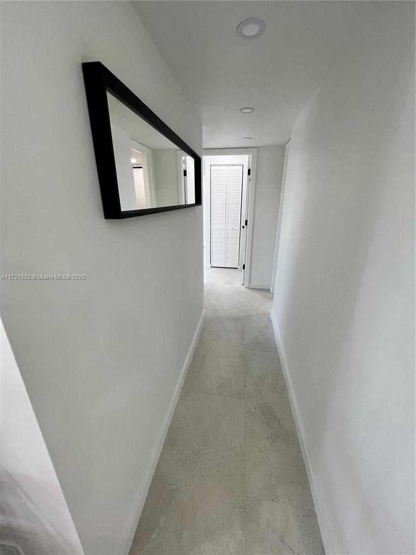 Picture of 3304 Virginia St # 6B, Miami FL 33133