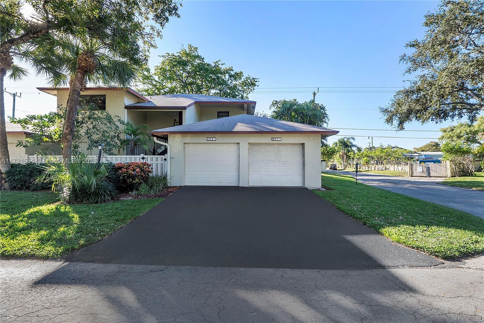 Picture of 1750 NE 39Th Ct # 801, Pompano Beach, FL 33064