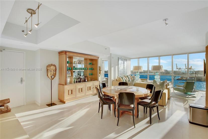 Picture of 400 Alton Rd # 1101, Miami Beach FL 33139