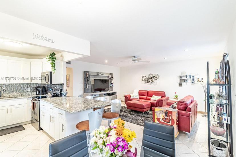 Picture of 360 Seville O # 0, Delray Beach FL 33446