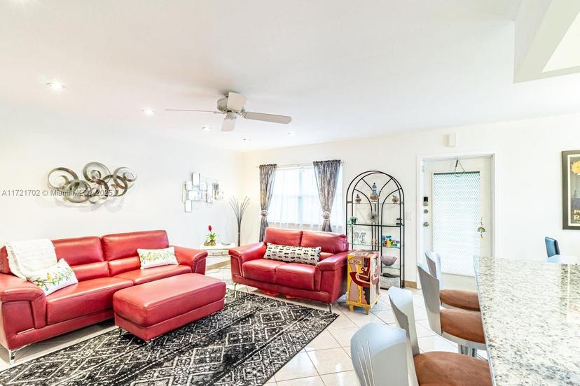 Picture of 360 Seville O # 0, Delray Beach FL 33446