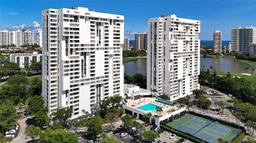 Picture of 20225 NE 34Th Ct # 817, Aventura, FL 33180