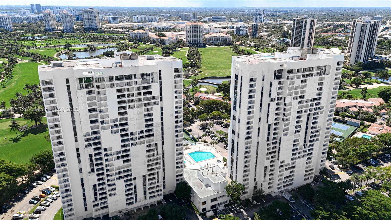 Picture of 20225 NE 34Th Ct # 817, Aventura, FL 33180