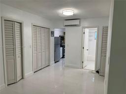 Picture of 915 Lenox Ave # 104, Miami Beach, FL 33139