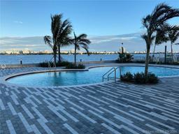 Picture of 7501 E Treasure Dr # 1H, North Bay Village, FL 33141