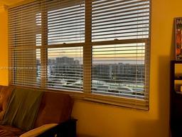 Picture of 2501 S Ocean Dr # 1032, Hollywood, FL 33019