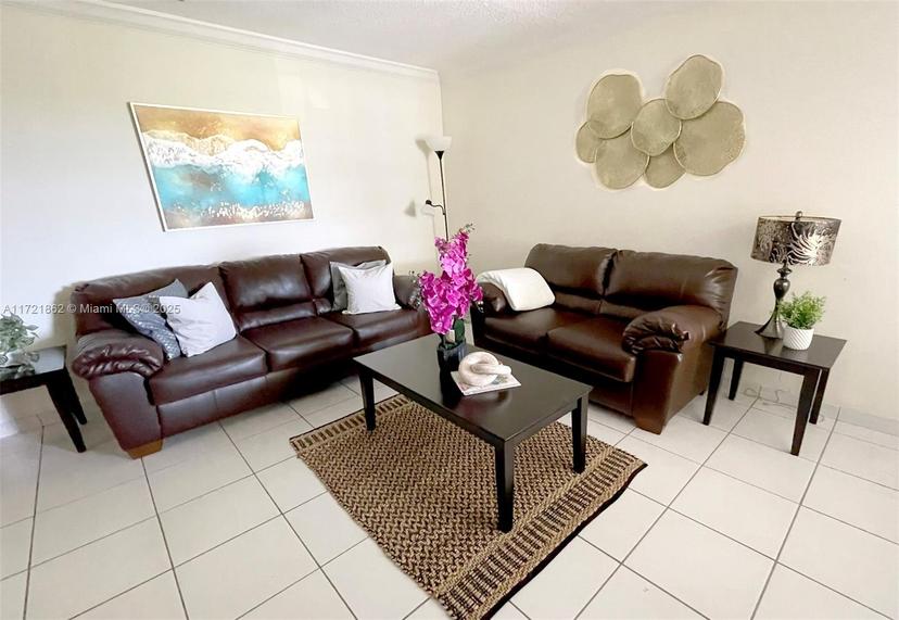 Picture of 16790 NE 14Th Ave # 304, Miami FL 33162