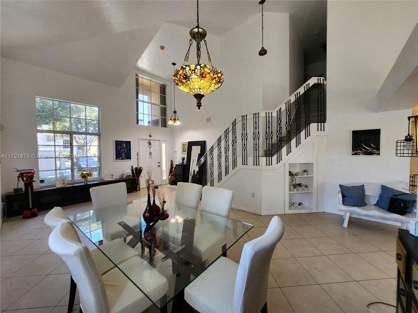 Picture of 5323 NW 109Th Ct, Doral FL 33178
