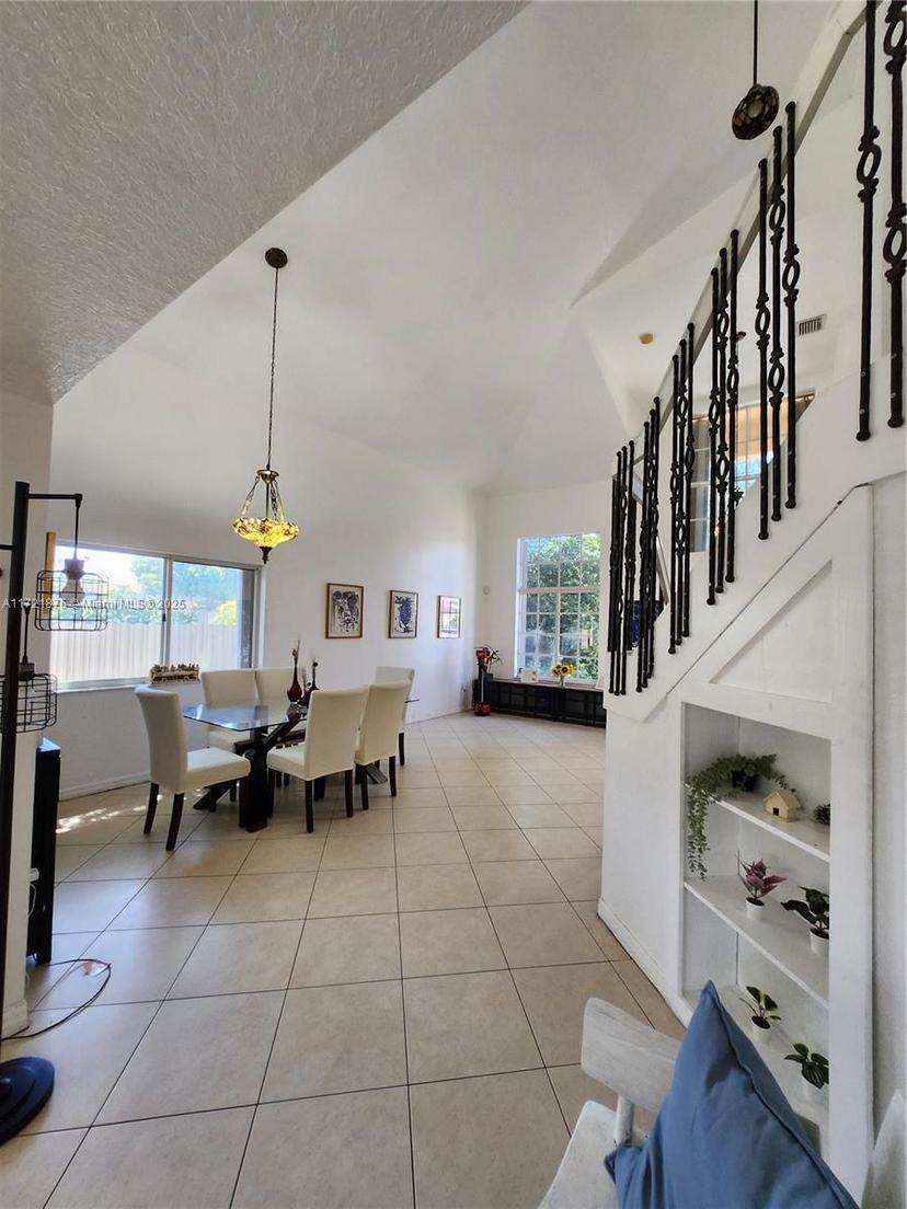 Picture of 5323 NW 109Th Ct, Doral FL 33178