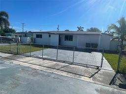 Picture of 1570 NE 9Th St, Homestead, FL 33033