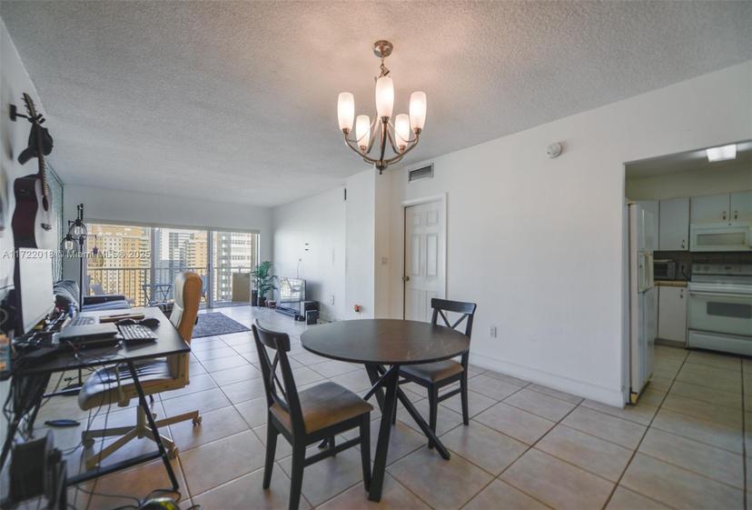 Picture of 1980 S Ocean Dr # 14M, Hallandale Beach FL 33009