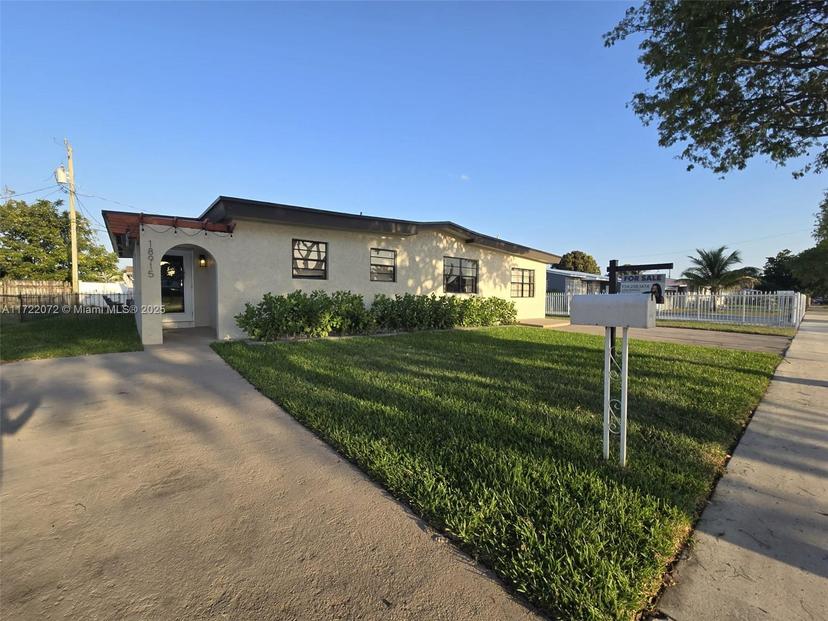 Picture of 18915 NW 44Th Ct, Miami Gardens FL 33055