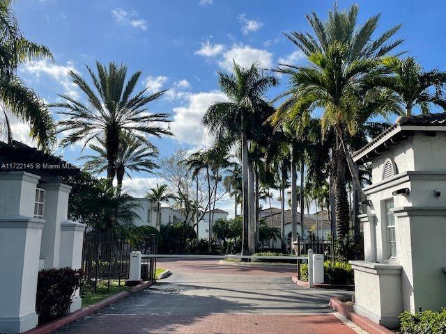 Picture of 4677 NW 97Th Ct # 27, Doral FL 33178