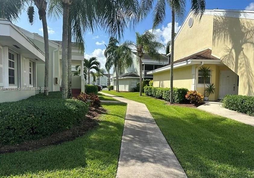 Picture of 2529 SE 20Th Pl # C, Homestead, FL 33035