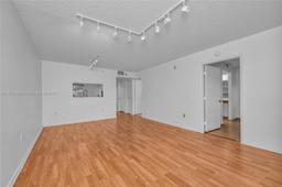 Picture of 701 SW 141St Ave # 106R, Pembroke Pines, FL 33027