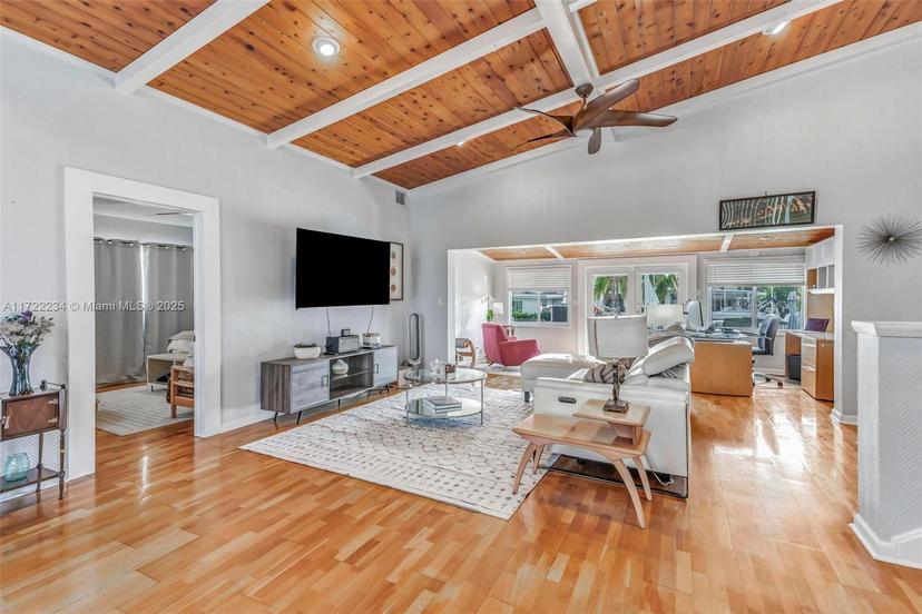 Picture of 2512 Tortugas Ln, Fort Lauderdale FL 33312