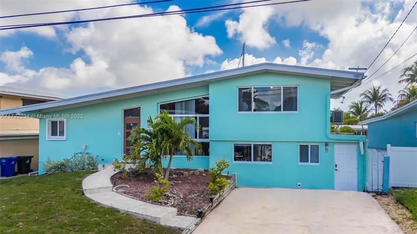 Picture of 2512 Tortugas Ln, Fort Lauderdale FL 33312