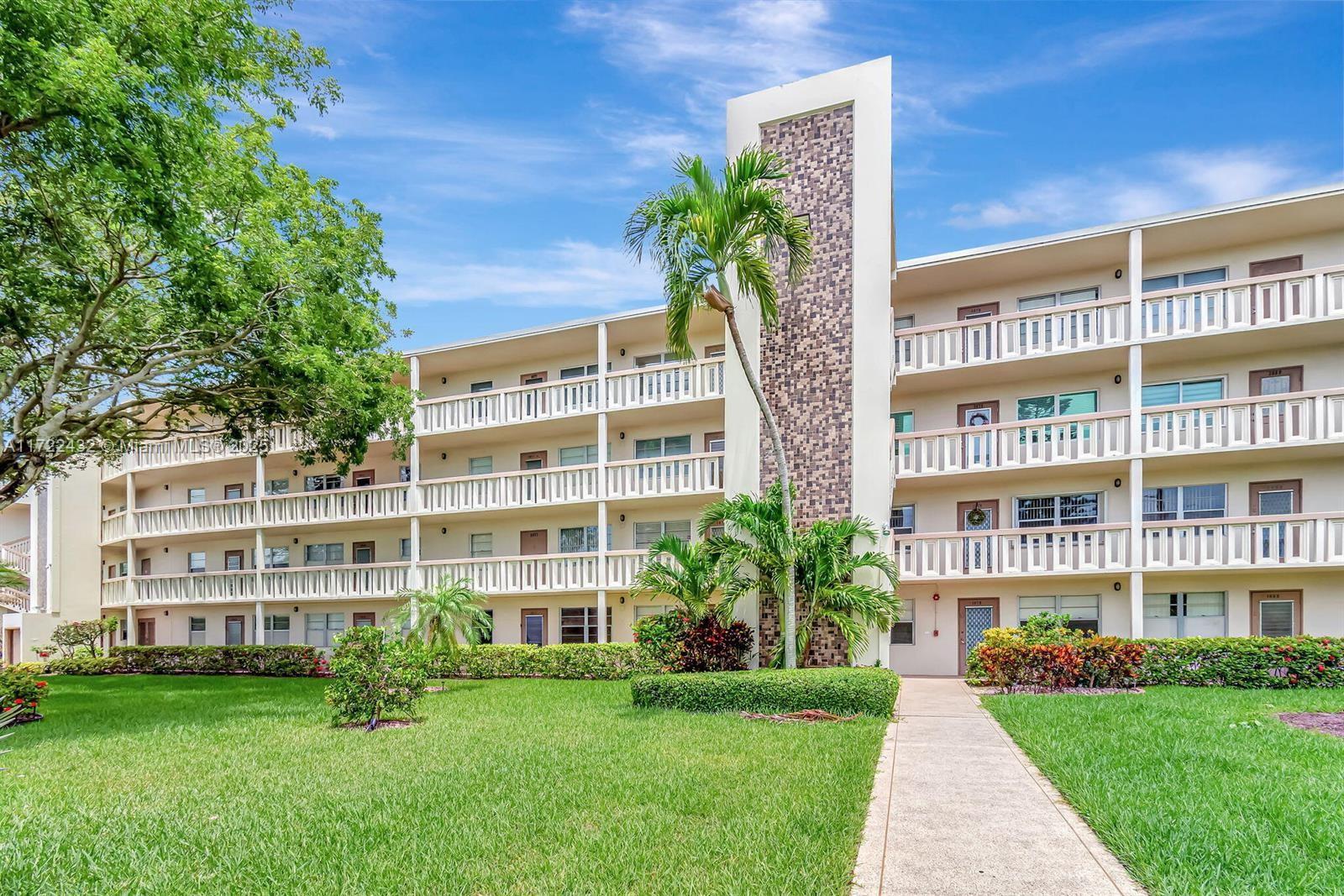 Picture of 1076 Newport Q # 1076, Deerfield Beach, FL 33442