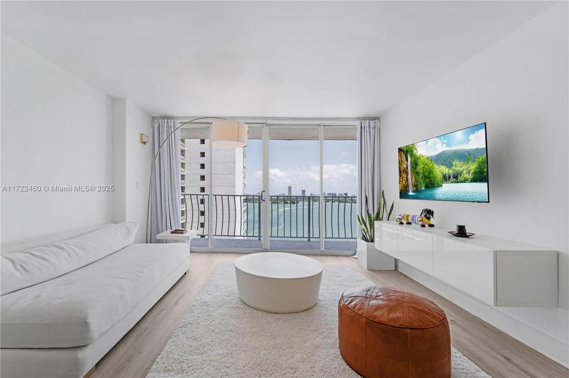 Picture of 7601 E Treasure Dr # 2209, North Bay Village FL 33141