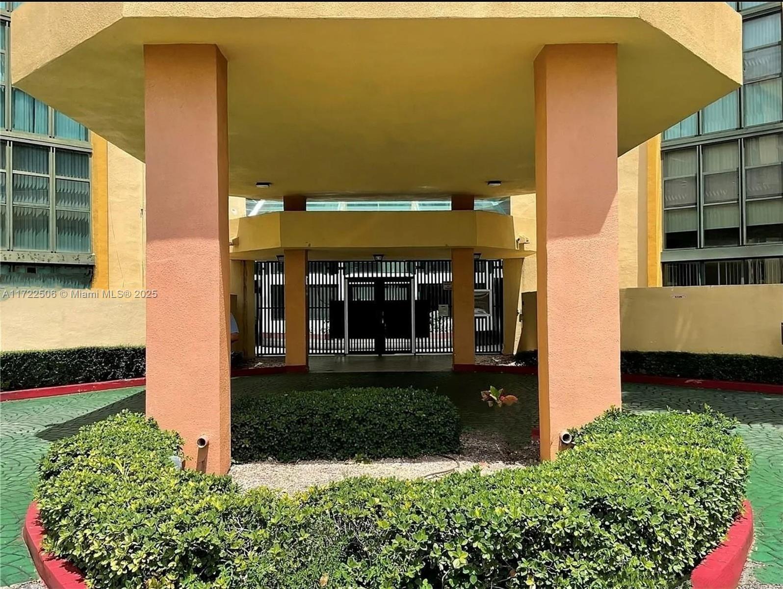 Picture of 11780 SW 18Th St # 2, Miami, FL 33175