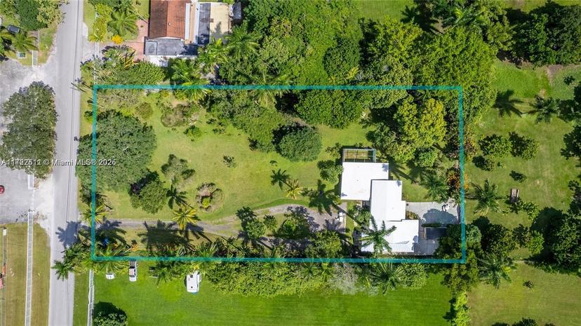 Picture of 420 NE 154Th St, Miami FL 33162
