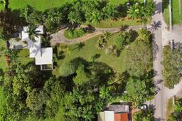 Picture of 420 NE 154Th St, Miami, FL 33162
