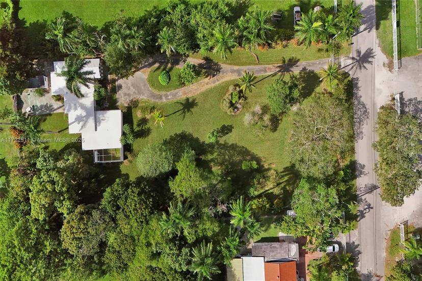 Picture of 420 NE 154Th St, Miami FL 33162