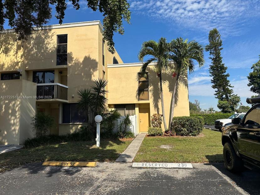 Picture of 2801 SW 87Th Ave # 1005, Davie FL 33328