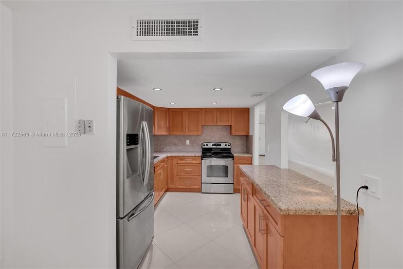 Picture of 20291 NE 30Th Ave # 108, Aventura FL 33180