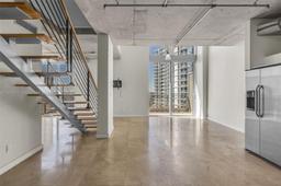Picture of 690 SW 1St Ct, Miami, FL 33130